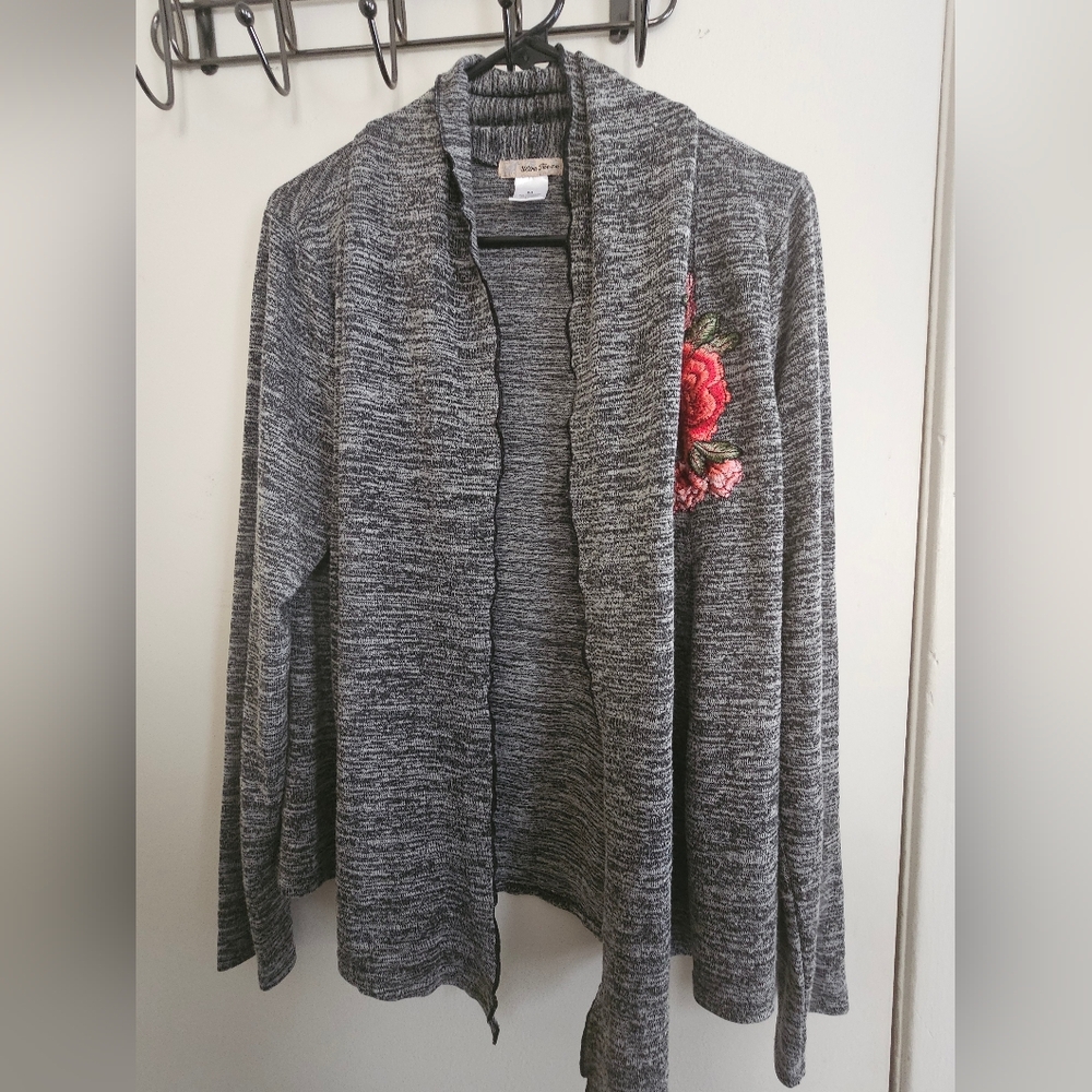 Women's Gray Open-Front Sweater - Picture 3 of 6